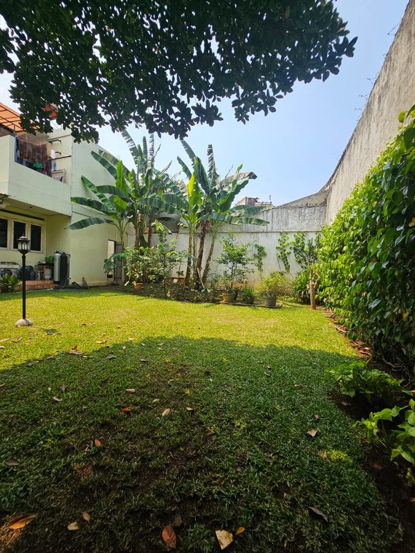 Rumah MEWAH KT 4+1 KM 4+1 Siap Huni dengan Halaman Luas dan Strategis @Griya Torina, Pondok Ranji