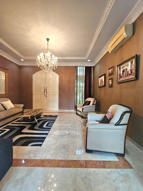 Rumah MEWAH KT 4+1 KM 4+1 Siap Huni dengan Halaman Luas dan Strategis @Griya Torina, Pondok Ranji