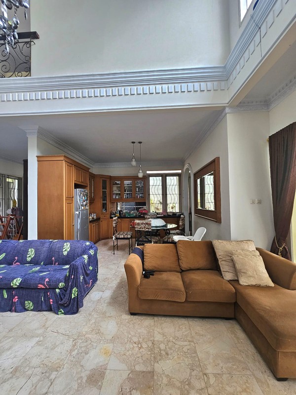 Rumah MEWAH KT 4+1 KM 4+1 Siap Huni dengan Halaman Luas dan Strategis @Griya Torina, Pondok Ranji