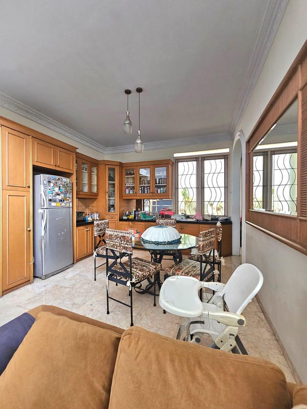 Rumah MEWAH KT 4+1 KM 4+1 Siap Huni dengan Halaman Luas dan Strategis @Griya Torina, Pondok Ranji