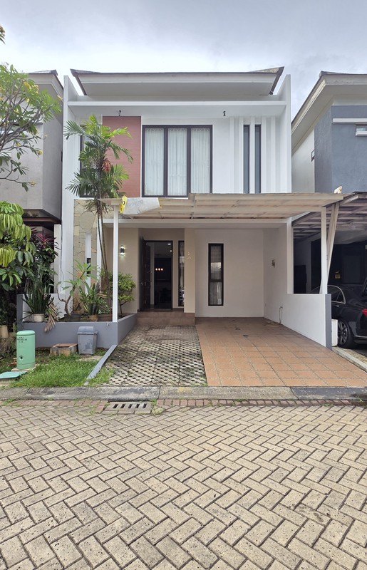 Rumah Bagus Siap Huni Furnished Terawat di Discovery Fiore, Bintaro Jaya Sektor 9, Tangerang Selatan 