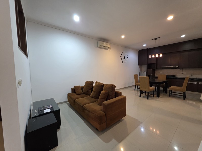 Rumah Bagus Siap Huni Furnished Terawat di Discovery Fiore, Bintaro Jaya Sektor 9, Tangerang Selatan 