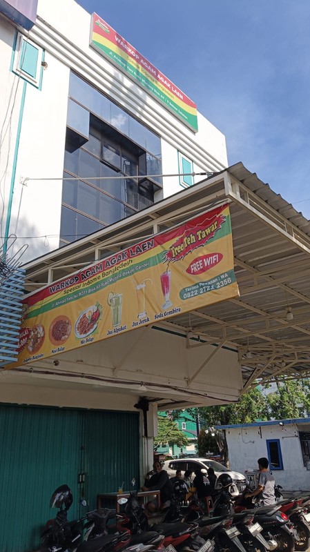 Ruko  Sewa posisi hook  jl.Ahmad Yani ,Bekasi Barat