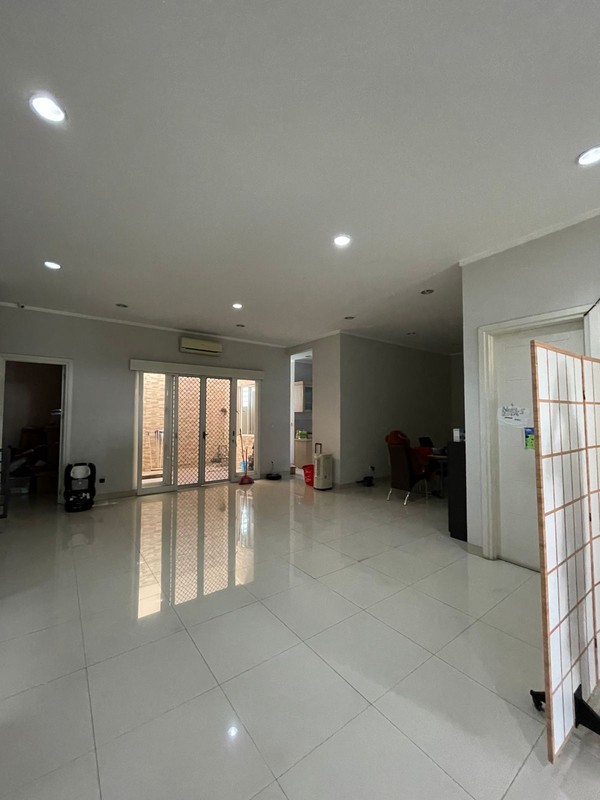 Di jual cepat rumah Cluster Ebony Grand Orchard Kelapa Gading Jakarta Utara lokasi nyaman, tenang dan aman