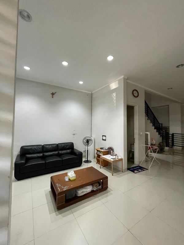 Di jual cepat rumah Cluster Ebony Grand Orchard Kelapa Gading Jakarta Utara lokasi nyaman, tenang dan aman