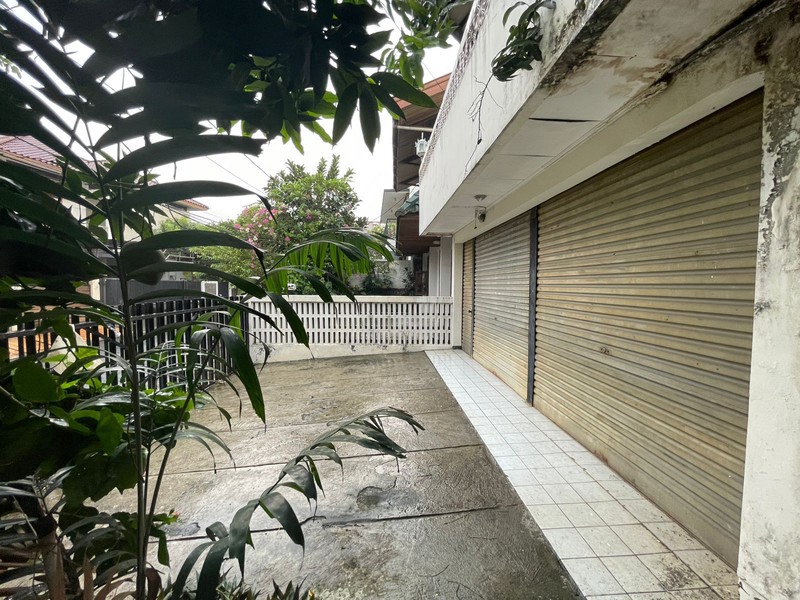 Dijual Rumah Murah Lokasi Strategis di Gedung Hijau Pondok Indah