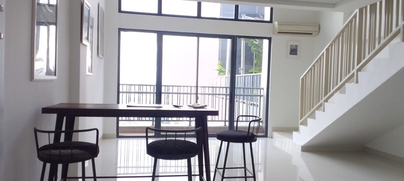 Rumah Hitung Tanah Area Cipete