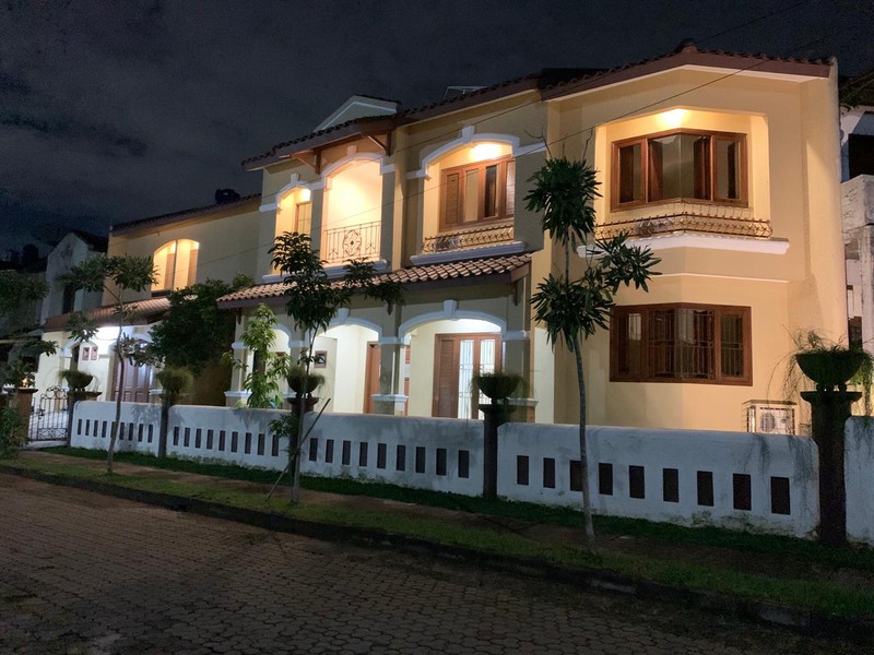 Rumah Super Asri dan Luas Siap Huni di Graha Cinere