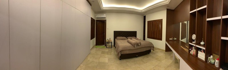 Rumah Super Asri dan Luas Siap Huni di Graha Cinere