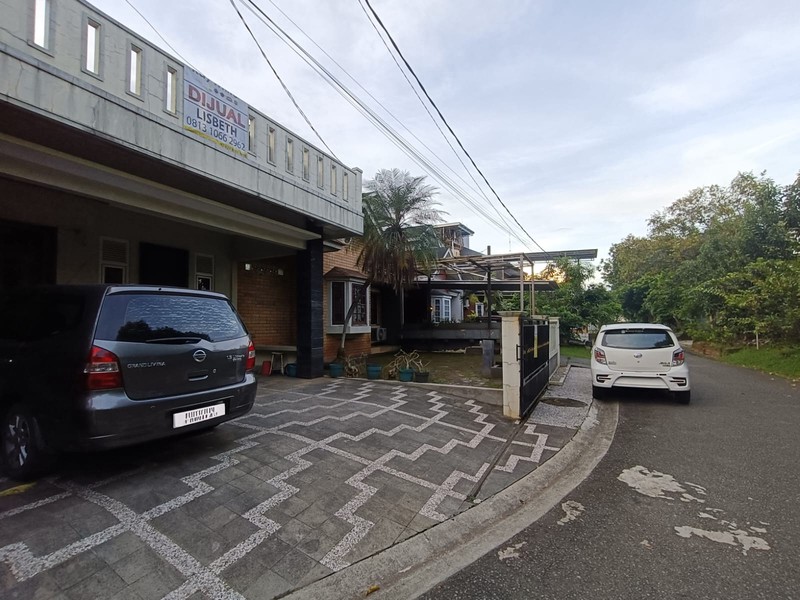  Rumah Hook  ,Grand Wisata - Tambun .Bekasi