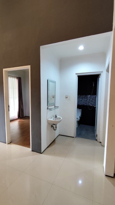 Rumah Baru,dalam ruangan rapih di Bintaro Jaya Sektot 9