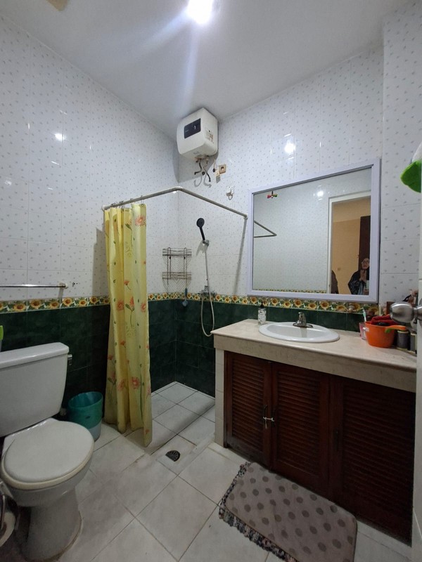 Rumah Cantik 2¼ Lantai Di Bintaro dengan KT 3+1 dan KM 3+1 sudah SHM Baru Renov 2020