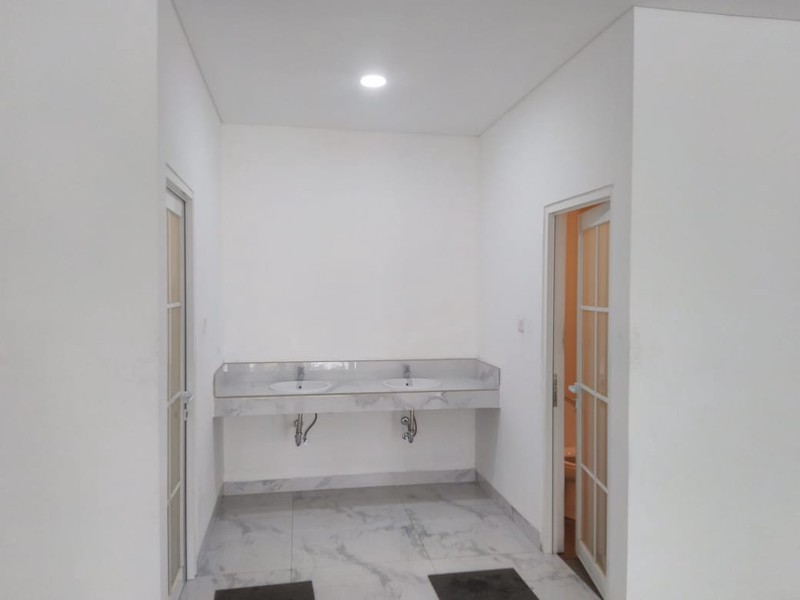 Disewa Mini Building, Brand new, Jl. Inspeksi Kalimalang