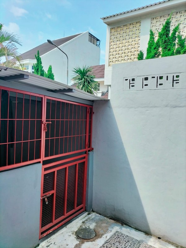 Rumah di Graha Bintaro KT 2+1 KM 2 Surat SHM LT 124 LB 70