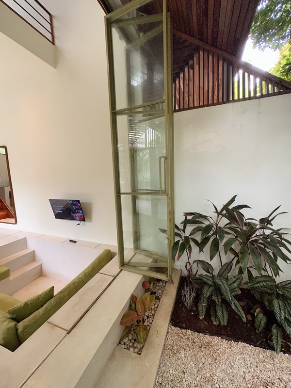 Leasehold - Stylish 8-Unit Villa Complex - Top Investment in Canggu, Bali