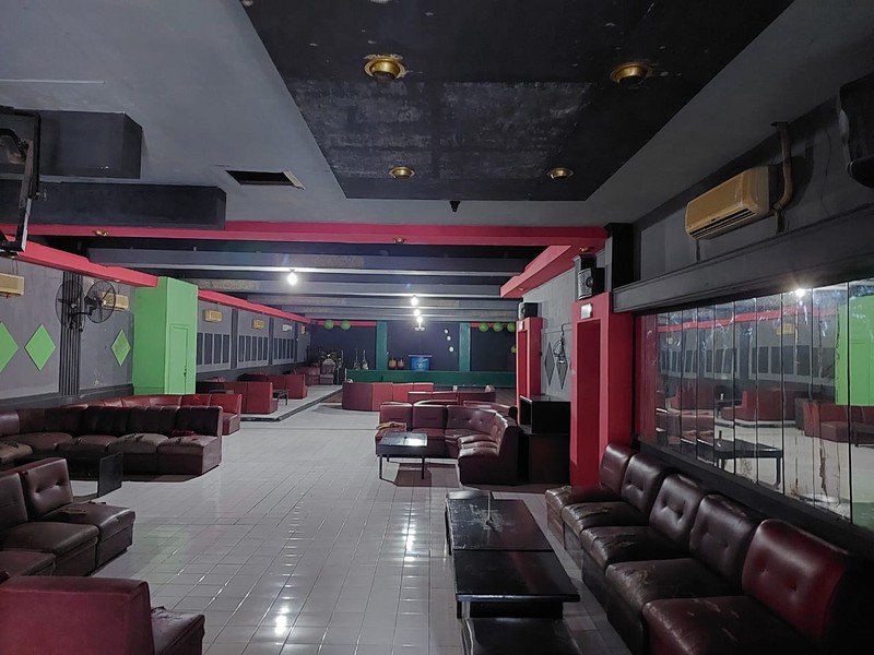 Dijual / Disewakan Gedung Komersial 4 Lantai di Pusat Kota Makassar