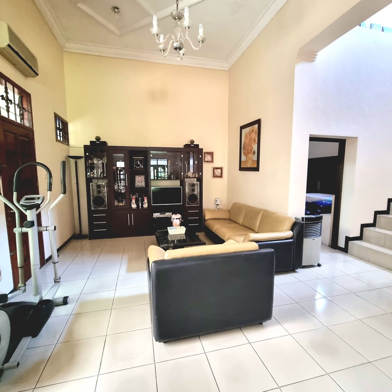 DIJUAL RUMAH SIAP HUNI DI JL. AMBENGAN - SURABAYA PUSAT