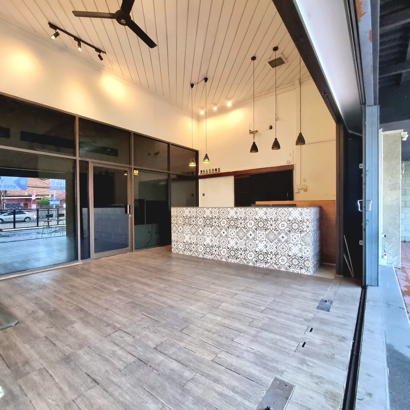 DIJUAL RUMAH SIAP HUNI DI JL. AMBENGAN - SURABAYA PUSAT
