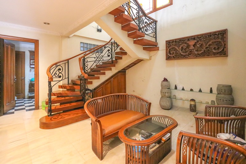 Rumah Mewah & Strategis di Kelapa Gading, dekat Sunter Cakung JGC