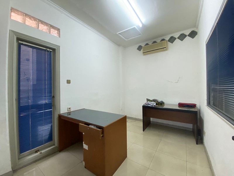 Karawaci pasar baru ruko bangunan komersial kantor luas 400 di jalan utama