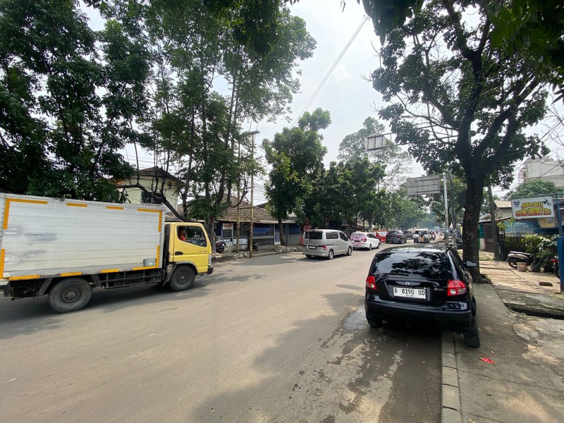 Karawaci pasar baru ruko bangunan komersial kantor luas 400 di jalan utama