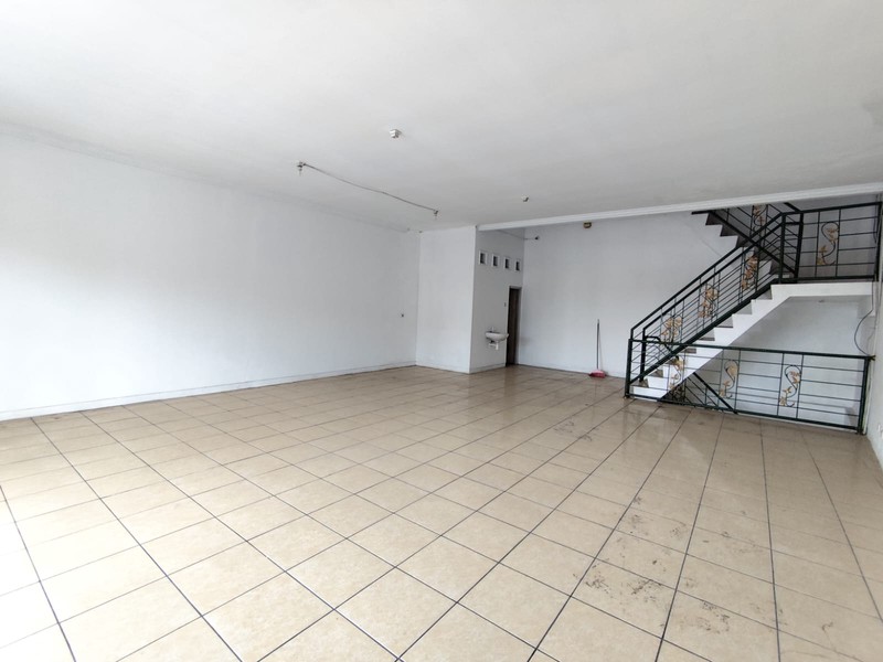 Ruang Usaha Cocok Untuk Kantor Lokasi Strategis Dekat Gembira Loka Zoo