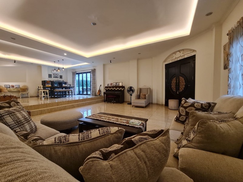 Rumah Mandiri European Design The Green BSD city