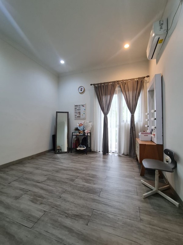 Rumah Mandiri European Design The Green BSD city