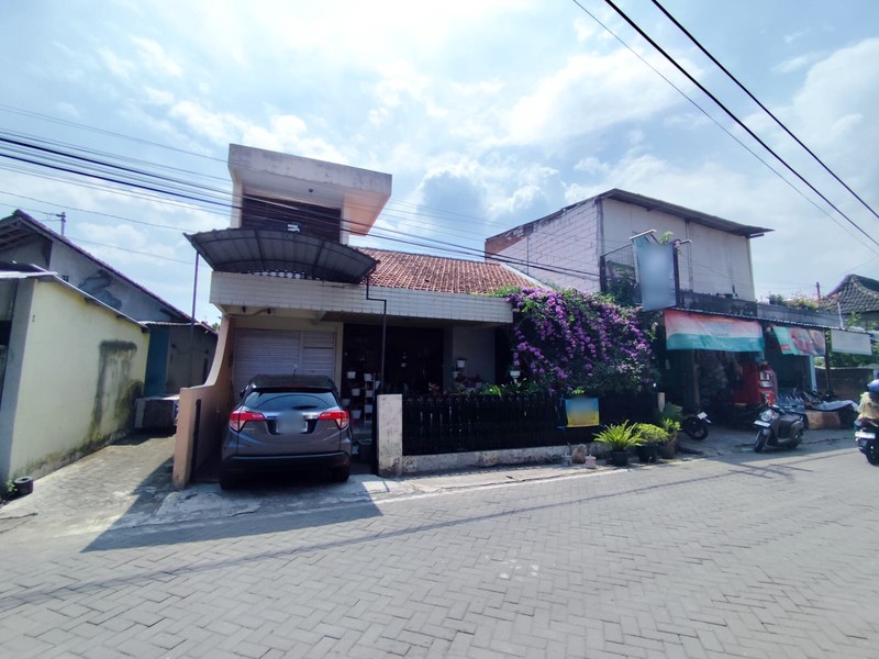 Rumah+Tanah Lokasai Dekat Kampus ATMAJAYA, Caturtunggal, Depok, Sleman