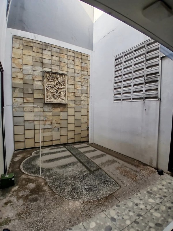Rumah di Bintaro sektor 9 Semi Furnished 2 Lantai di Bintaro Sektor 9 KT 4+1 KM 3+1 Surat SHM