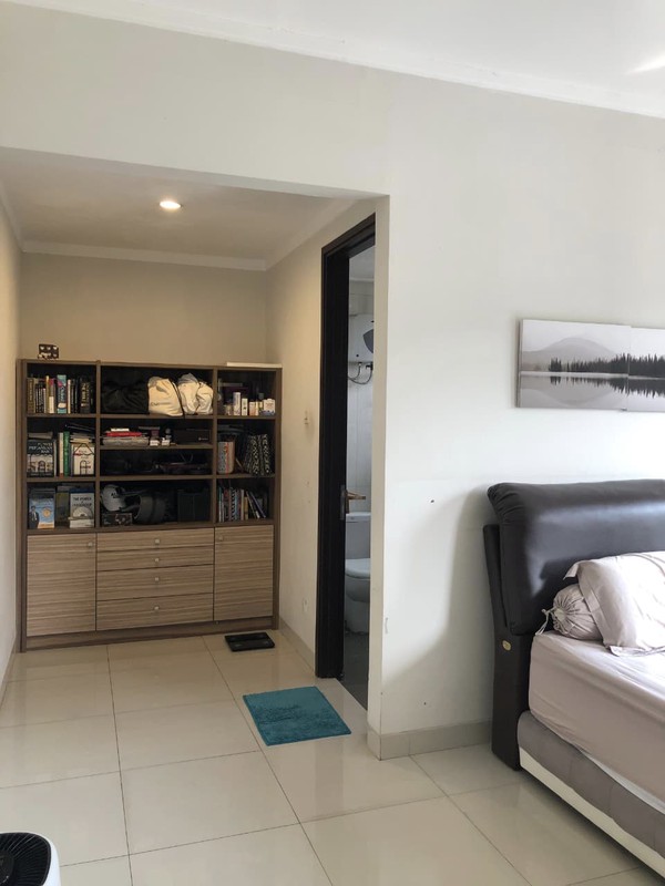 Rumah di Bintaro sektor 9 Semi Furnished 2 Lantai di Bintaro Sektor 9 KT 4+1 KM 3+1 Surat SHM