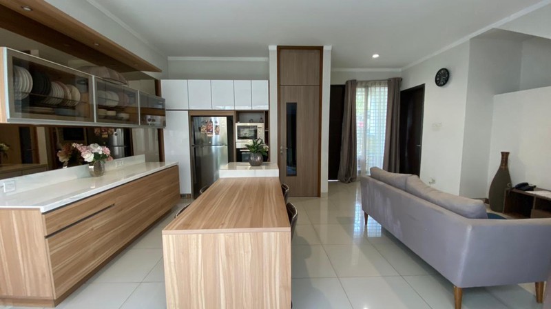 Rumah di Bintaro sektor 9 Semi Furnished 2 Lantai di Bintaro Sektor 9 KT 4+1 KM 3+1 Surat SHM