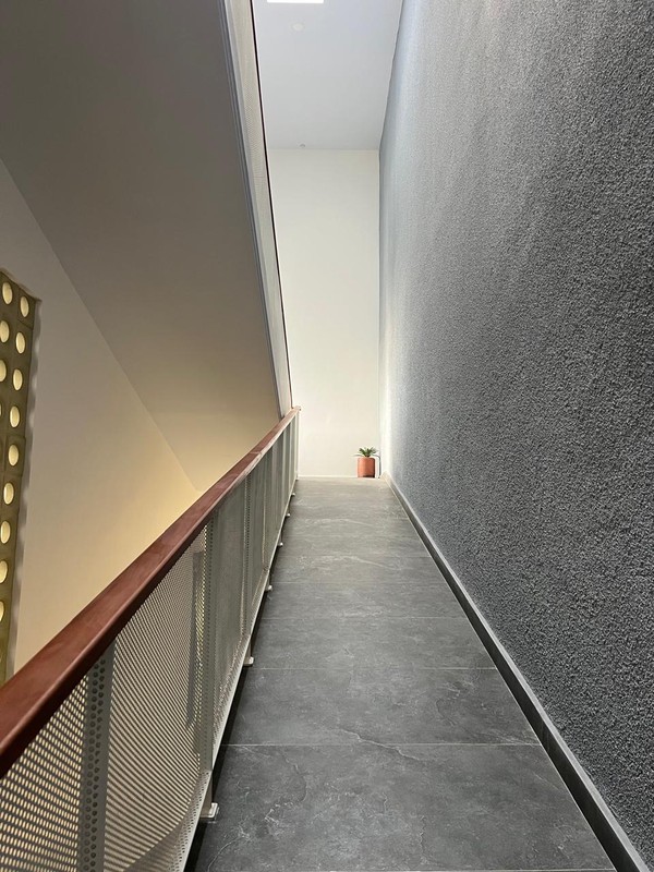 Rumah Baru Tropical Design  Puspita Loka BSD city 