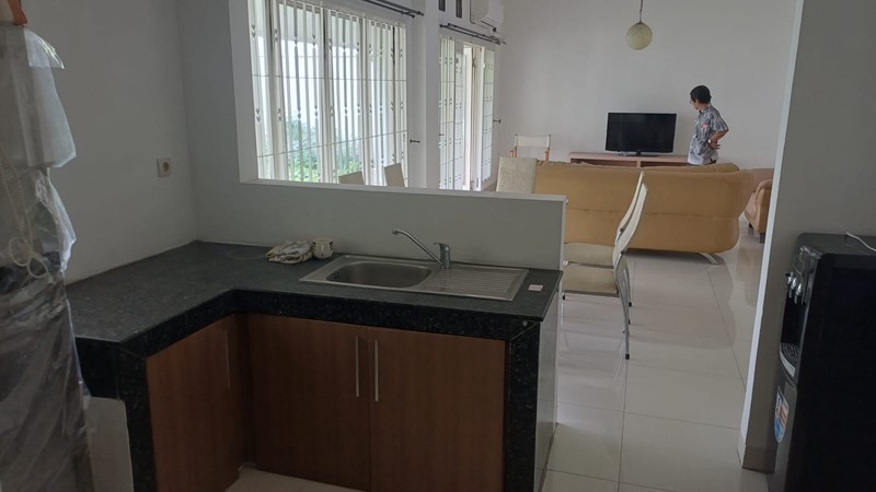 Rumah siap huni di Puspita Loka BSD