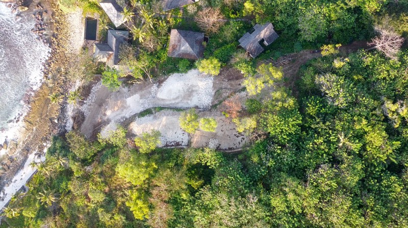 Beachfront Leasehold Land at Secret Beach - Nusa Ceningan