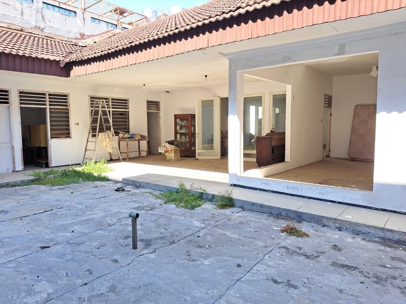 Di Jual Rumah Hitung Tanah di DHARMAHUSADA INDAH BARAT Surabaya Timur