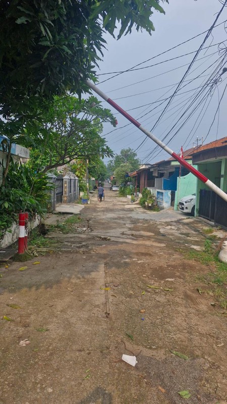 Rumah Lama Siap Huni Lokasi Strategis Di Jl. Cendrawasih, Kebayoran Lama, Jakarta Selatan