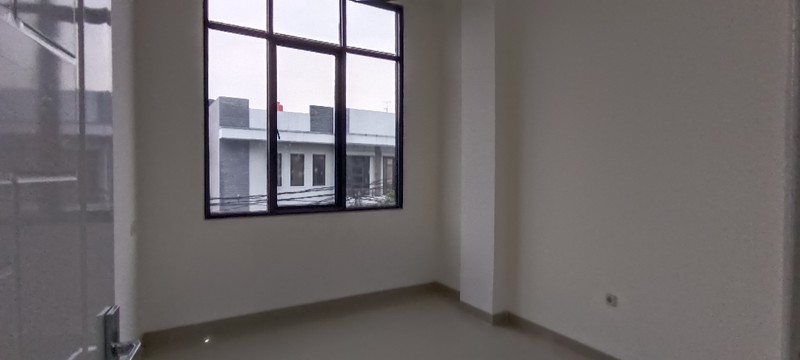 Rumah Baru di Kran Kemayoran Jkt - Pst Bagus Siap Huni