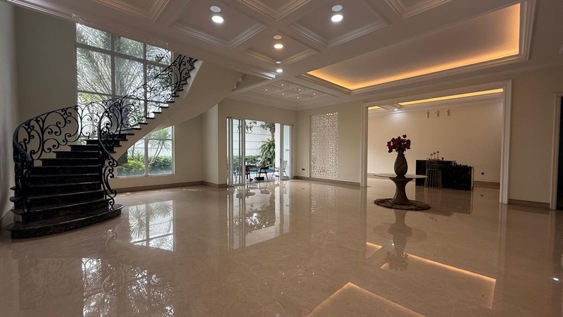 Rumah Mewah di Pondok Indah KT 5+2 KM 5+3 Kolam Rang dengan Luas Tanah 627 m2 Luas Bangunan 1050 m2