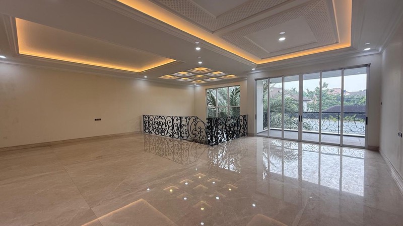 Rumah Mewah di Pondok Indah KT 5+2 KM 5+3 Kolam Rang dengan Luas Tanah 627 m2 Luas Bangunan 1050 m2
