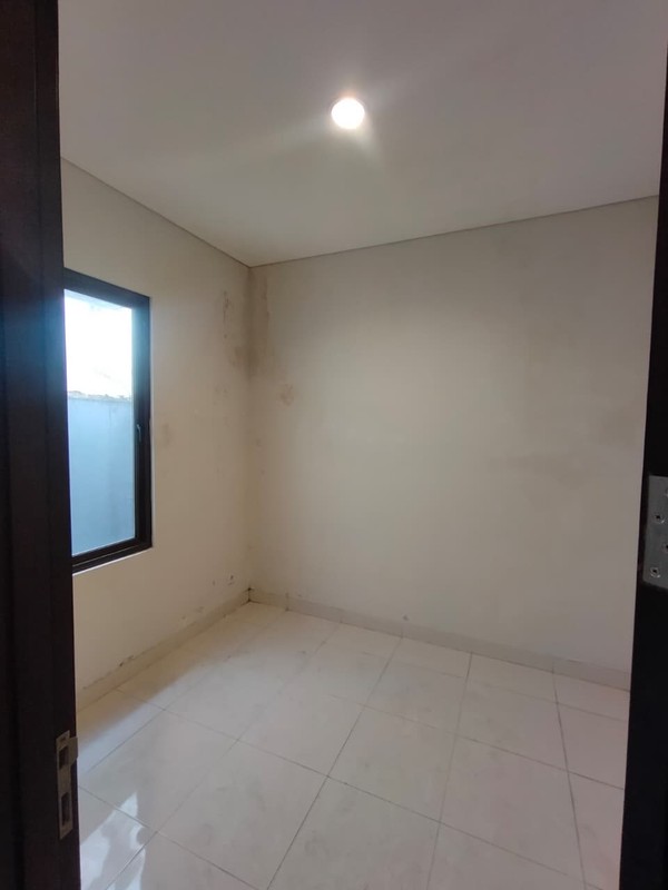 Termurah. rumah 3 Lantai di Greenwich Park - Whelford