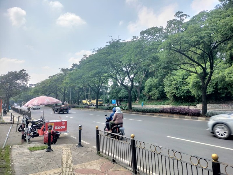 Ruko Boulevard Taman Tekno BSD, Hadap Jalan Raya, traffic tinggi