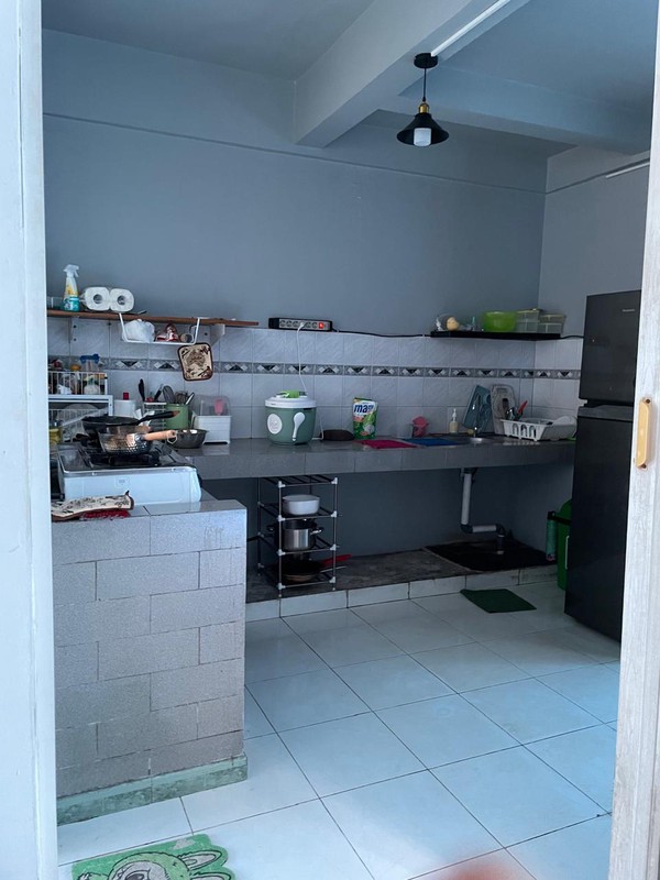 Rumah 2 lantai, bebas banjir lokasi strategis di Bintaro Sektor 9