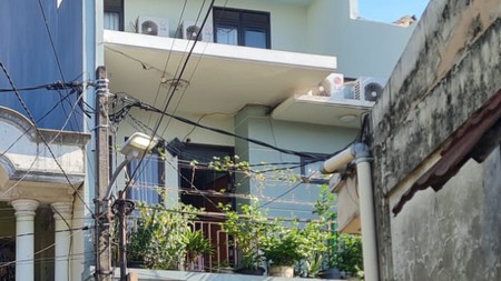 Rumah 3 Lantai di Pondok Aren Tangerang Selatan SHM Siap Huni KT 5 KM 3 Surat SHM