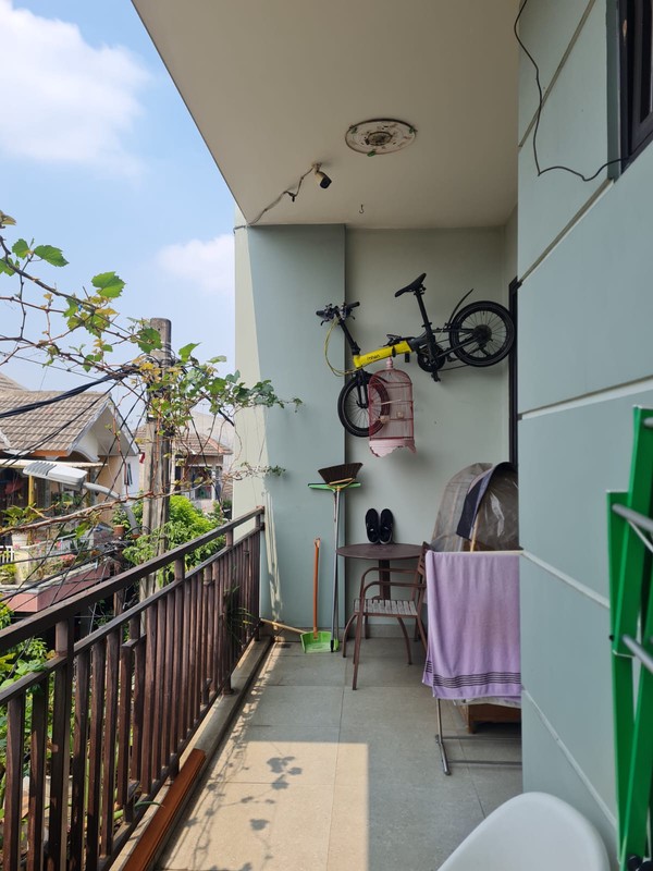 Rumah 3 Lantai di Pondok Aren Tangerang Selatan SHM Siap Huni KT 5 KM 3 Surat SHM