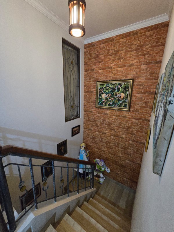 Rumah siap huni di BSD CITY NUSA LOKA, ROW Jalan besar 12 meter