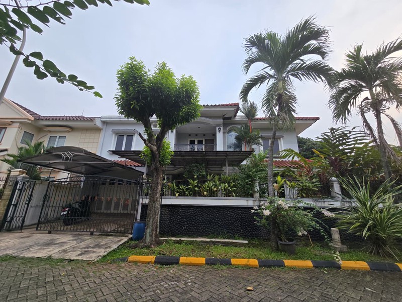 Rumah Hoek Puspita Loka BSD City, dekat AL-AZHAR