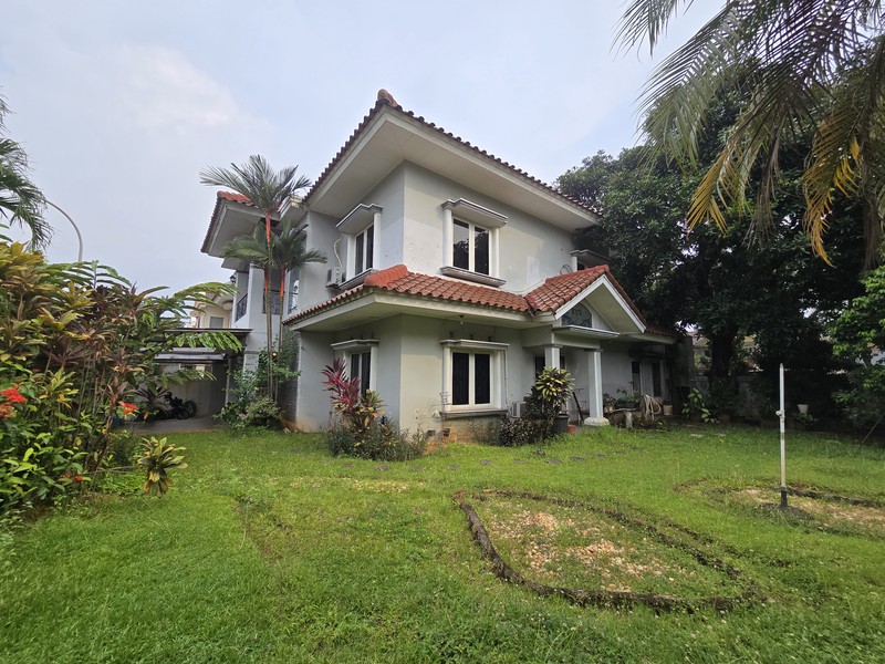 Rumah Hoek Puspita Loka BSD City, dekat AL-AZHAR