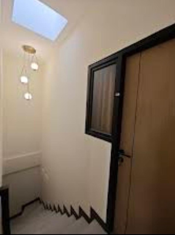 Dijual Kost- kost san, cocok untuk Investasi, lokasi strategis di Jakarta Barat