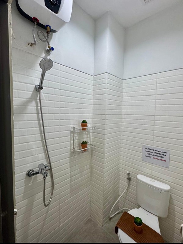 Dijual Kost- kost san, cocok untuk Investasi, lokasi strategis di Jakarta Barat